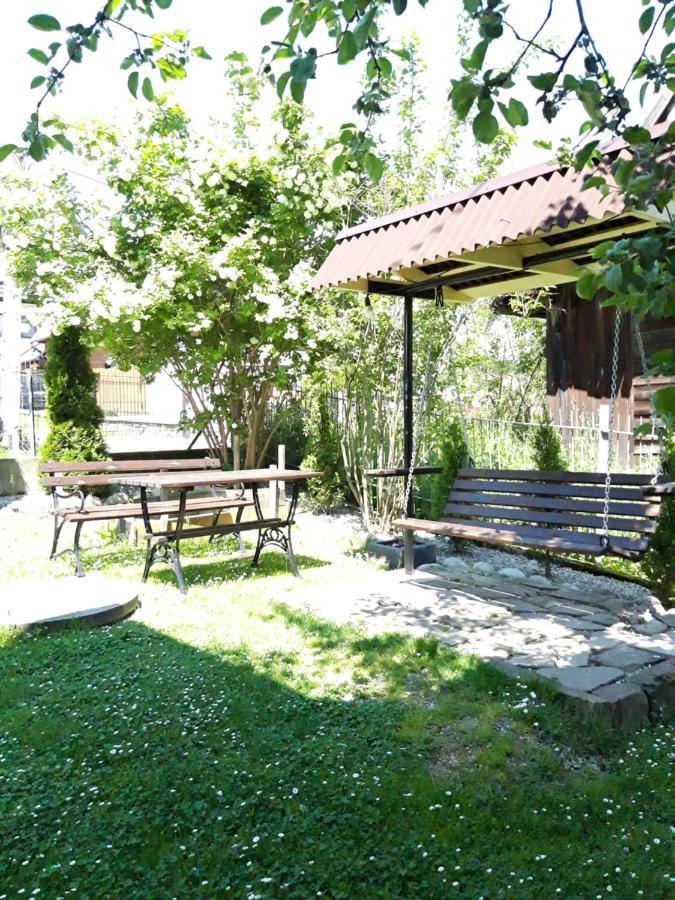 Pod Tatarska Gora Apartment เบียวีดูนาเยซ ภายนอก รูปภาพ