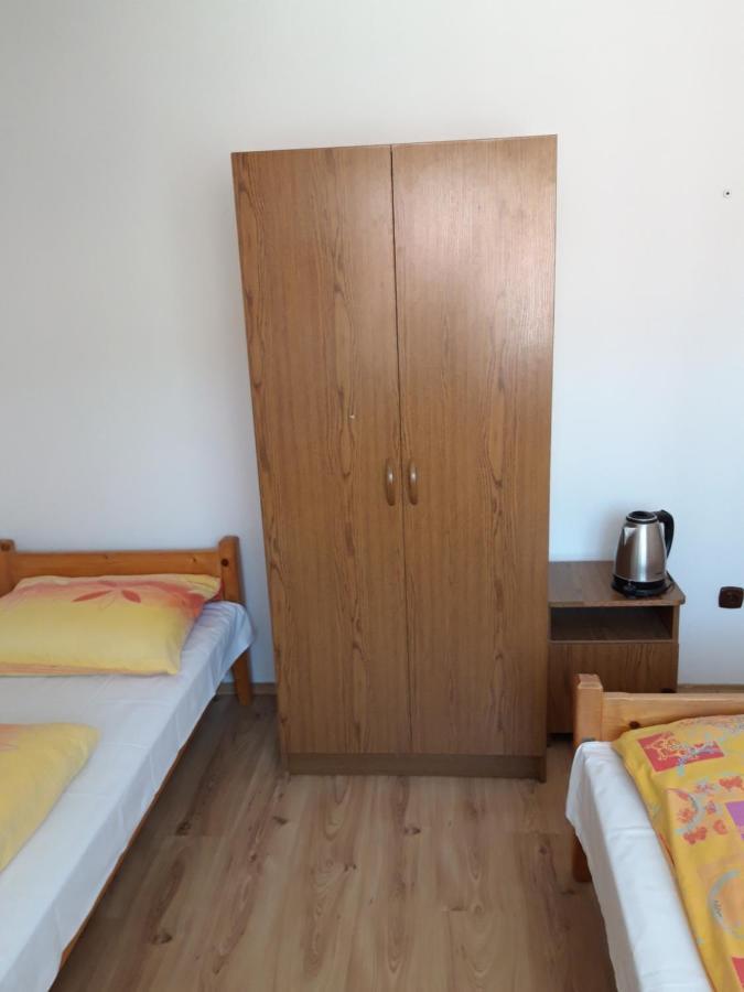 Pod Tatarska Gora Apartment เบียวีดูนาเยซ ภายนอก รูปภาพ